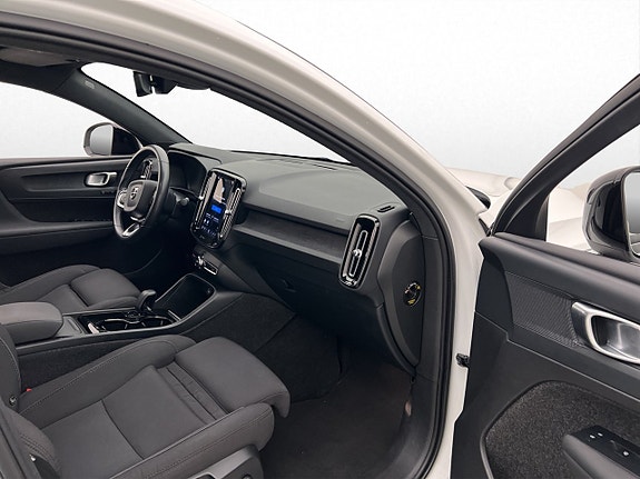 Volvo C40 16 of 30