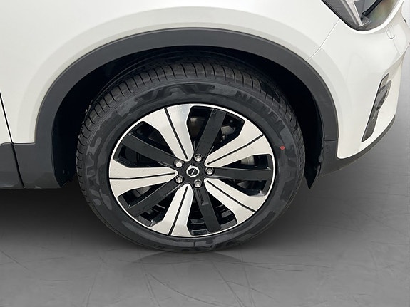 Volvo C40 11 of 30