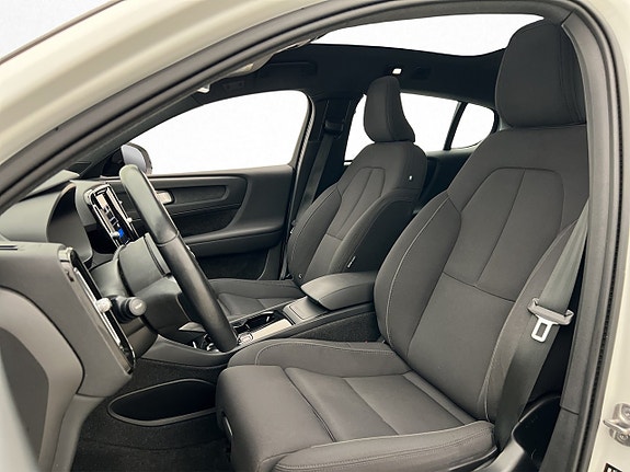 Volvo C40 13 of 30