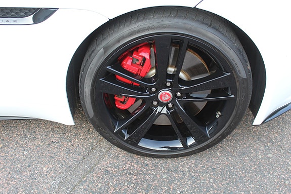 Jaguar F-TYPE 7 of 21