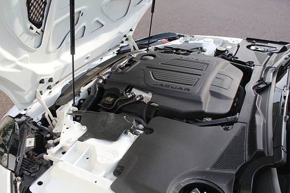 Jaguar F-TYPE 9 of 21