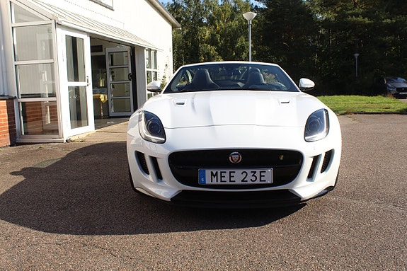 Jaguar F-TYPE 19 of 21