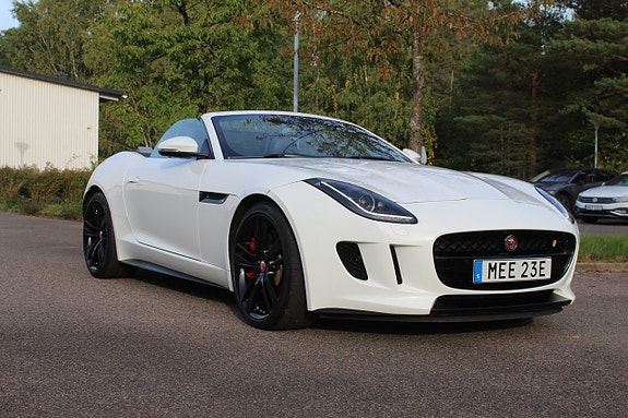 Jaguar F-TYPE 16 of 21