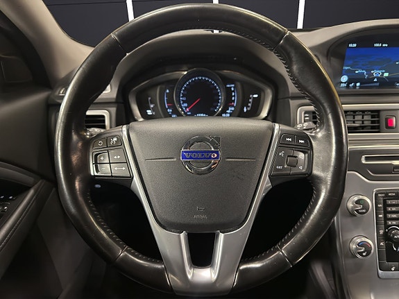 Volvo V70 20 of 30