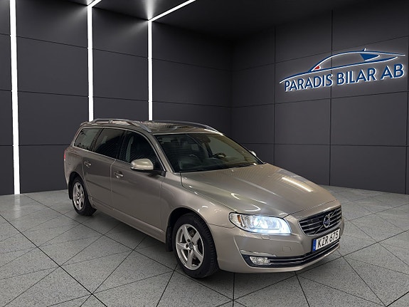 Volvo V70 7 of 30
