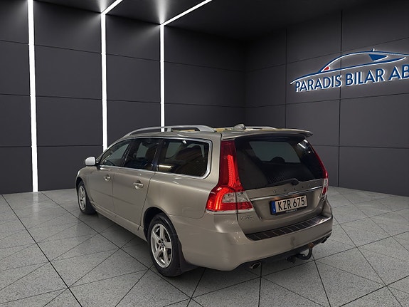 Volvo V70 3 of 30