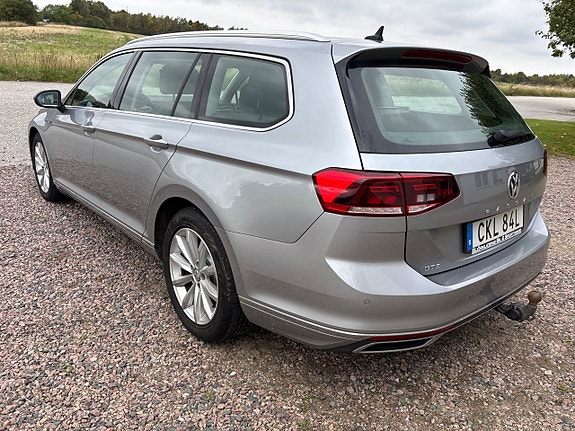 Volkswagen Passat 5 of 12