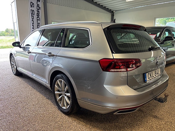 Volkswagen Passat 12 of 12