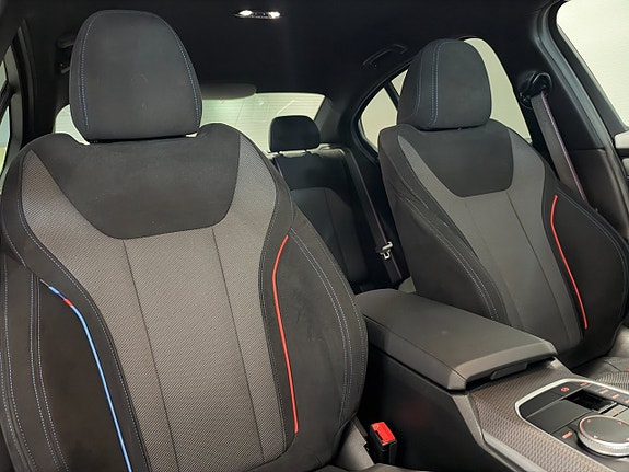 BMW 330e 17 of 18