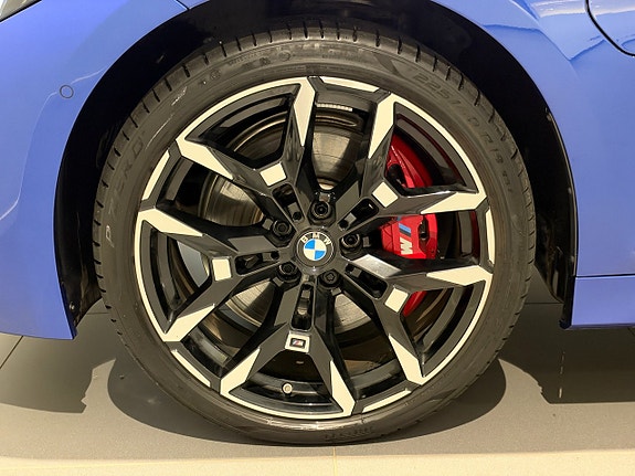 BMW 330e 5 of 18