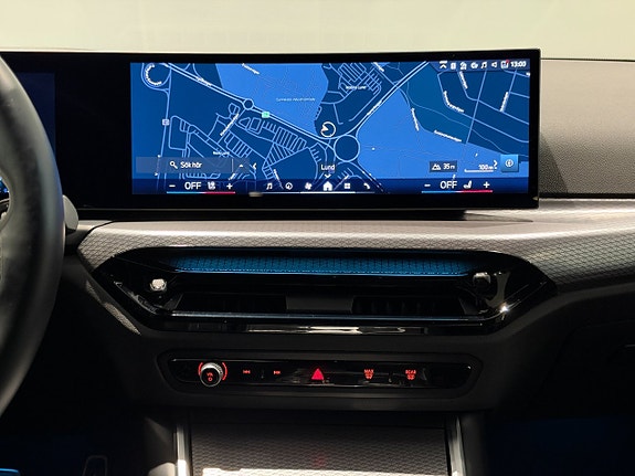 BMW 330e 15 of 18