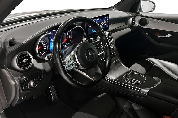 Mercedes-Benz GLC 300 de 9 of 13