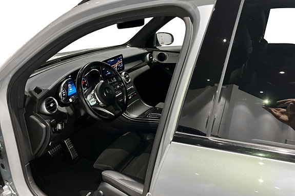 Mercedes-Benz GLC 300 de 6 of 13