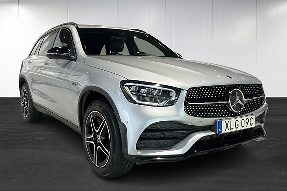 Mercedes-Benz GLC 300 de 2 of 13