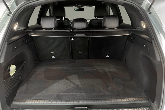 Mercedes-Benz GLC 300 de 12 of 13
