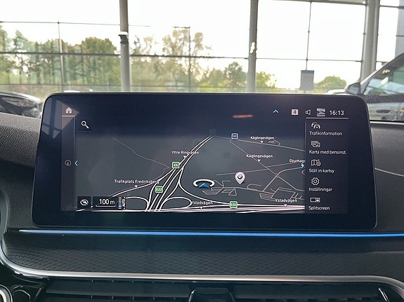 BMW 530e 10 of 14