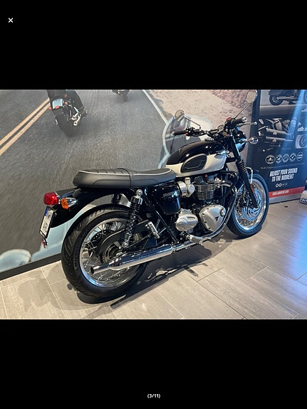 Triumph BONNEVILLE T120 3 of 8