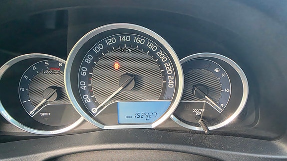 Toyota Auris 14 of 14