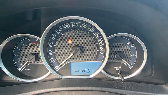Toyota Auris 13 of 14