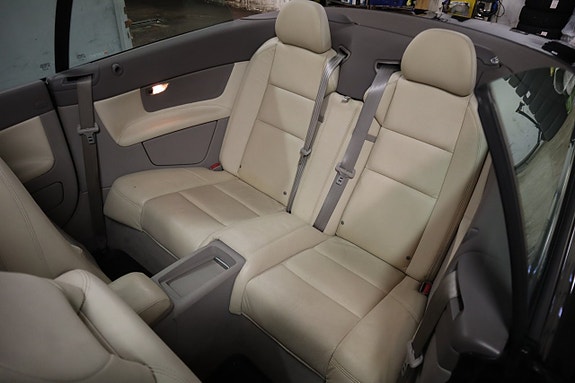 Volvo C70 12 of 19