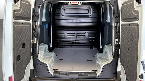 Kia PV5 10 of 12