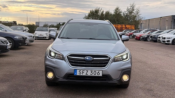 Subaru Outback 2 of 13
