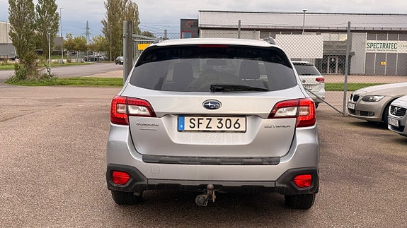 Subaru Outback 5 of 13