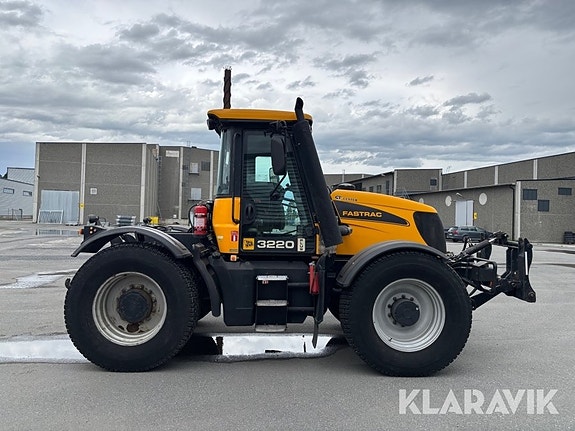Traktor JCB Fastrac 3220 Plus 6 of 6