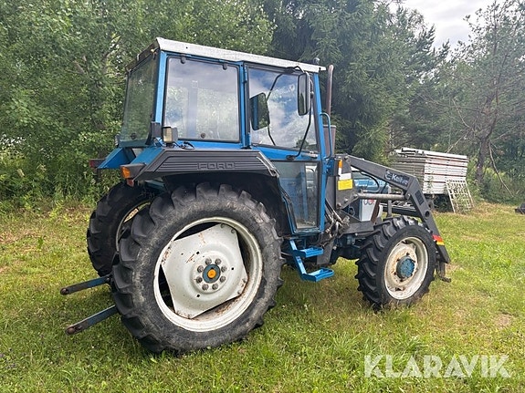 Traktor Ford 3910 4 of 6