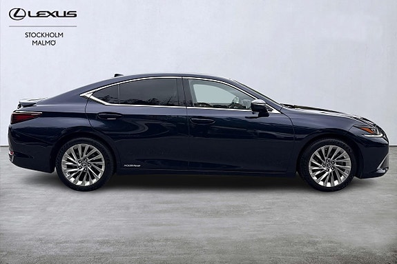 Lexus ES300h 4 of 27