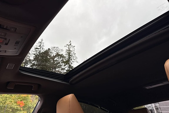 Lexus ES300h 21 of 27