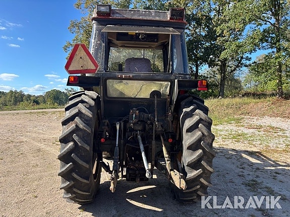 Traktor Case International 595 Avant XL 4 of 6