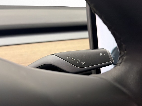 Tesla Model 3 18 of 30