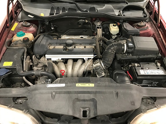 Volvo V70 15 of 19