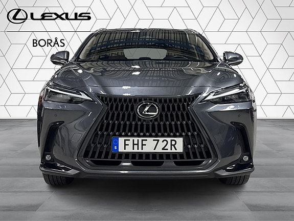 Lexus NX450h+ 5 of 18