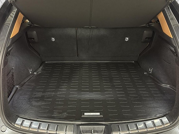 Lexus NX450h+ 9 of 18
