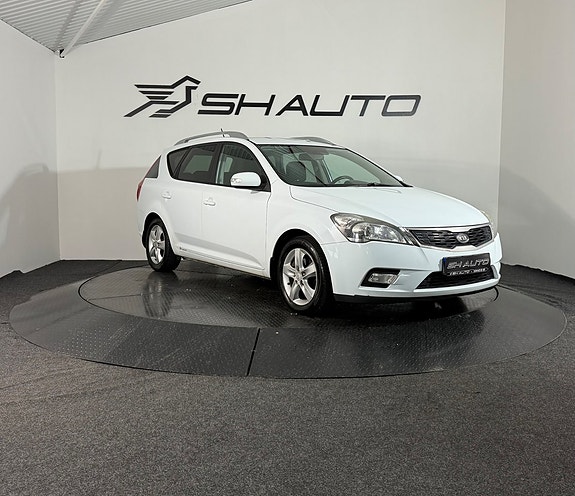 Kia Ceed 3 of 12