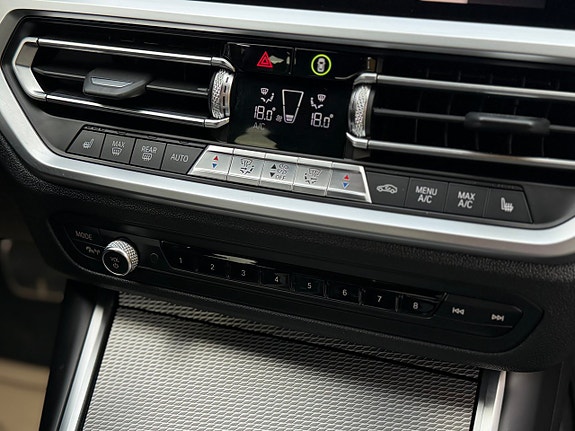 BMW 330e 22 of 30