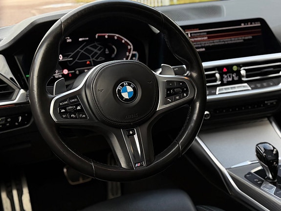 BMW 330e 14 of 30