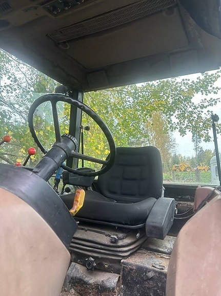 4x4 John Deere 2650 lastar traktor 11 of 12