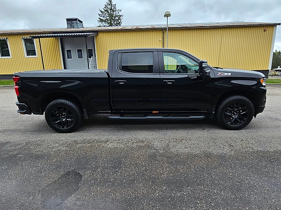 Chevrolet Silverado 1500 4 of 11
