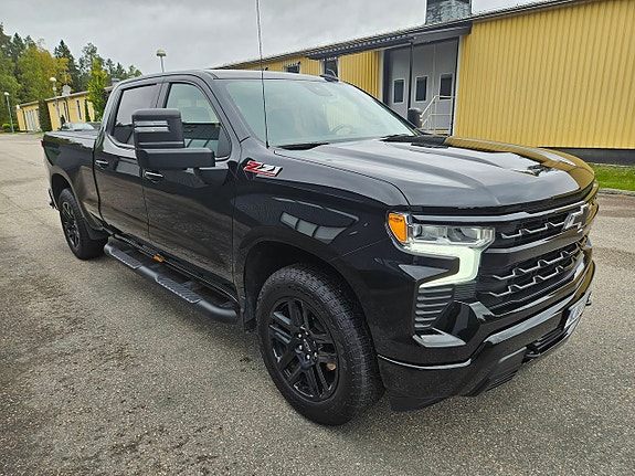 Chevrolet Silverado 1500 3 of 11