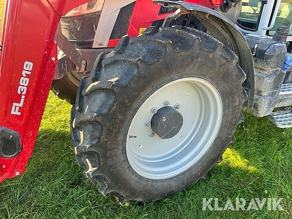 Traktor Massey Ferguson 5S.125 med lastare oc 6 of 6