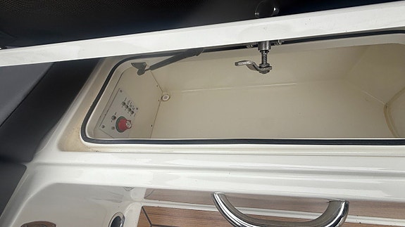 Uttern T62, Mercury 150 -14 7 of 20