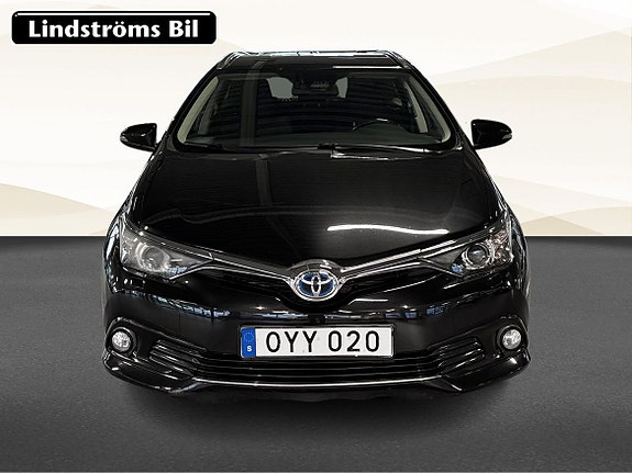 Toyota Auris 9 of 19
