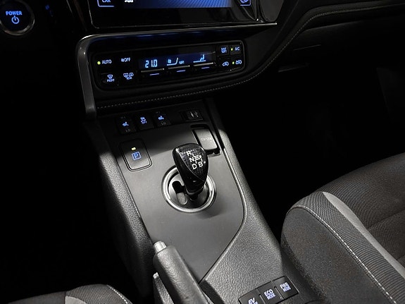 Toyota Auris 18 of 19
