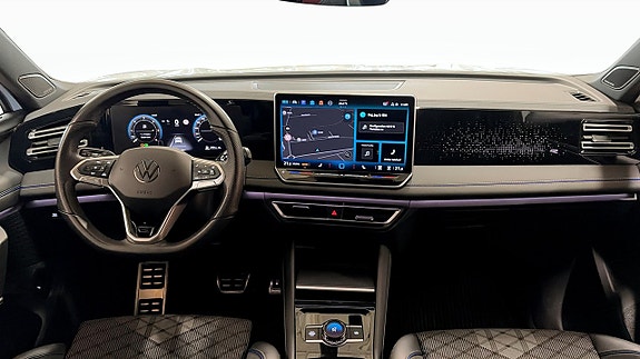 Volkswagen Tiguan 10 of 23