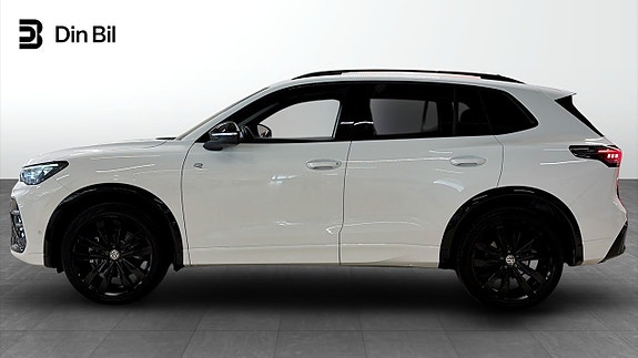 Volkswagen Tiguan 2 of 23