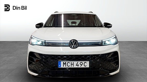 Volkswagen Tiguan 4 of 23
