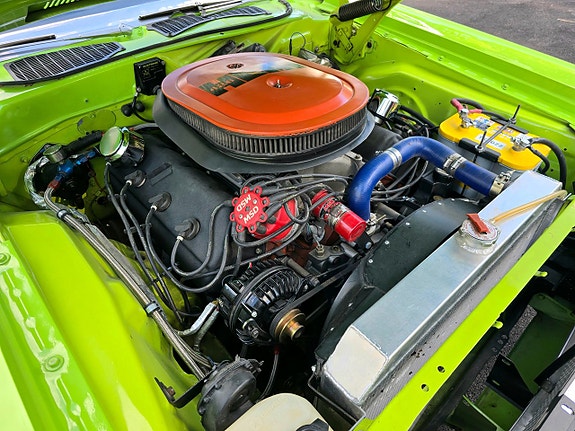 Dodge Challenger 9 of 15